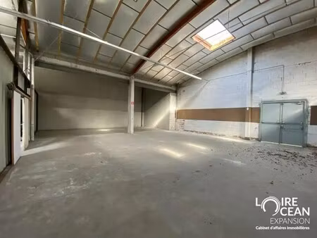 location entrepôt nantes 44300 172m²