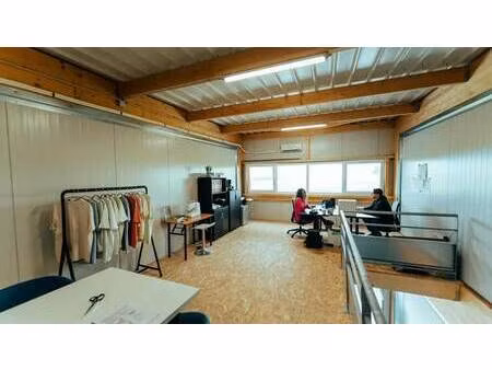 location local d'activités 96 m² à 288 m²