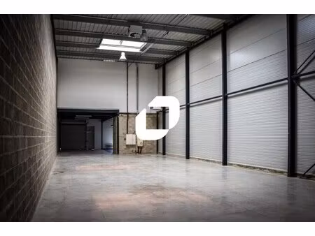 location local d’activités bussy saint georges 77600 417m² à 838m²