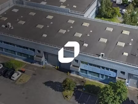 location local d'activités 1 887 m²