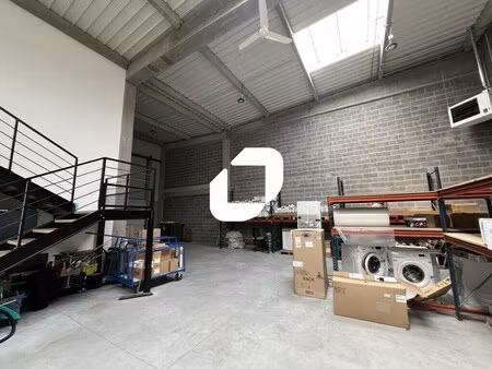 location local d’activités lesquin 59810 357m²