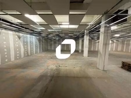 location local d'activités 127 m² à 470 m²