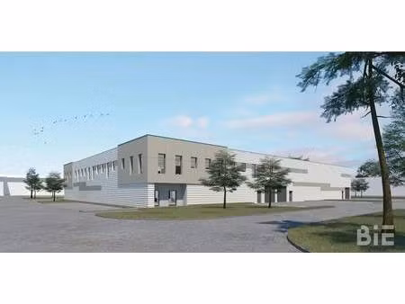 location local d'activités 606 m² à 4 694 m²