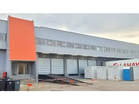 location local d’activités rouen 76100 1121m²
