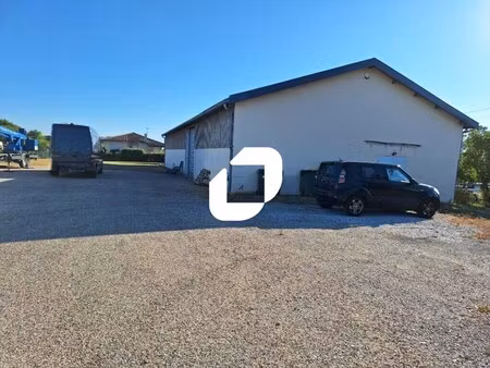 location local d’activités sainte eulalie 33560 368m²