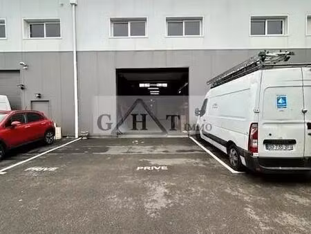 location bureaux 457 m²