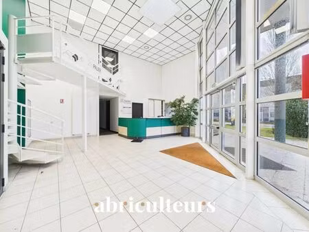 location bureaux 310 m²