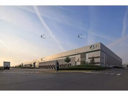location entrepôt 20 542 m²