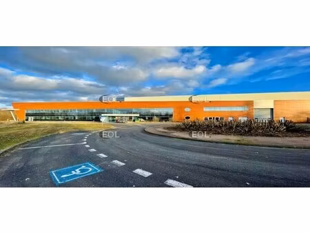 location entrepôt 10 000 m² à 32 582 m²