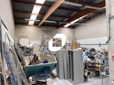location local d’activités emerainville 77184 280m²