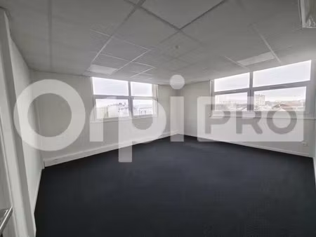 location bureaux 360 m²