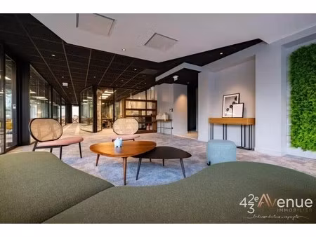 location bureaux 327 m²