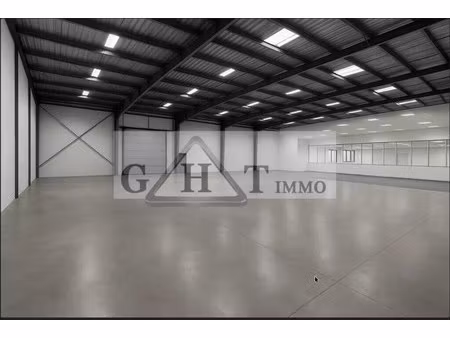 location entrepôt 900 m²