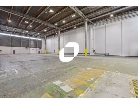 location entrepôt orly 94310 2026m²