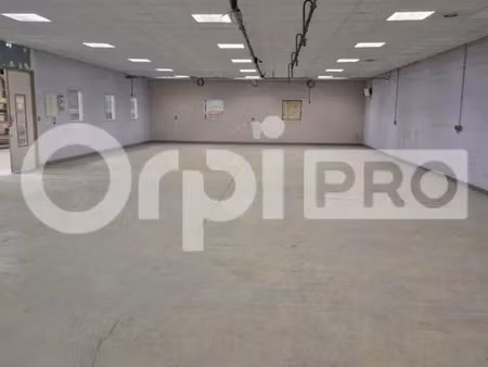 location entrepôt 1 760 m²