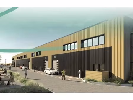 location local d'activités 390 m² à 780 m²