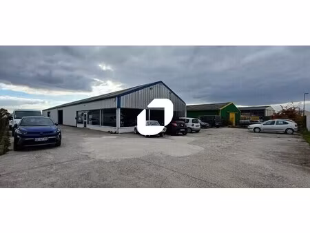 location local d’activités breval 78980 520m²
