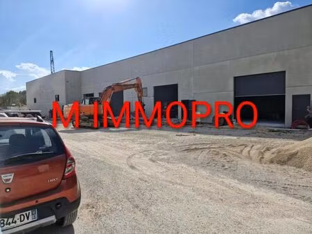 location local d’activités montauroux 83440 157m²