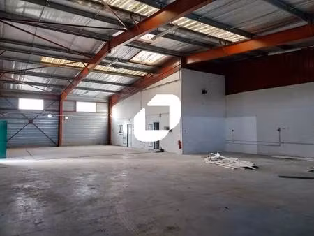 location local d'activités 380 m²