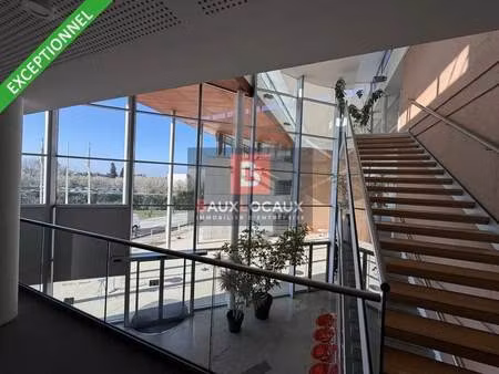 location bureaux 400 m² à 1 076 m²