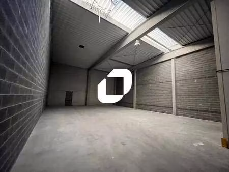 location bureaux 18 m² à 2 300 m²