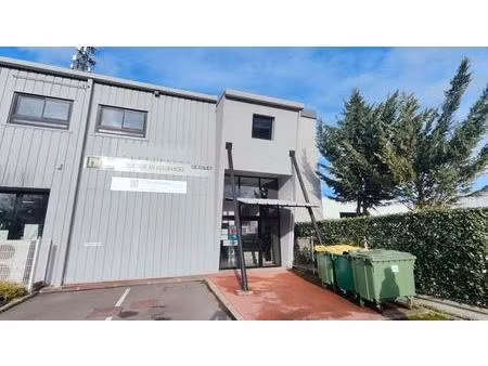 location bureaux 111 m²