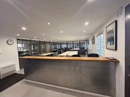 location bureaux 200 m²