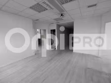 location bureaux guérande 44350 83m²