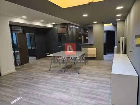 location bureaux 165 m²