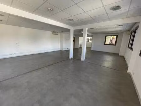location bureaux 385 m²