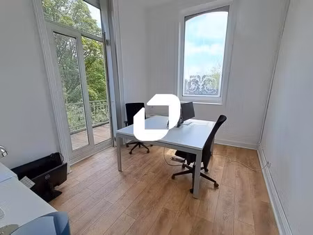 location bureaux 367 m²