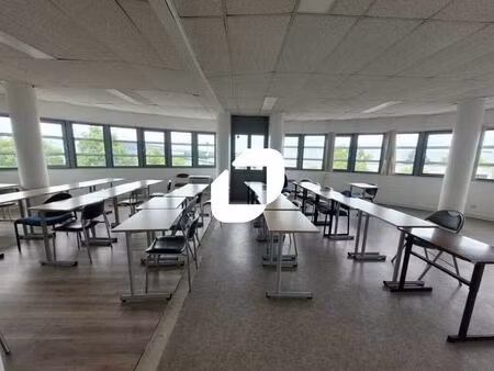 location bureaux 20 m² à 562 m²
