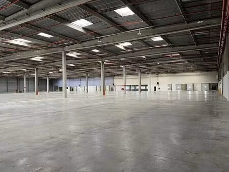 location entrepôt tremblay en france 93290 19278m²