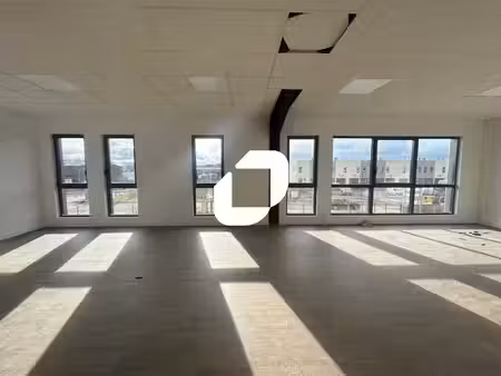 location local d’activités ennery 95300 218m² à 492m²