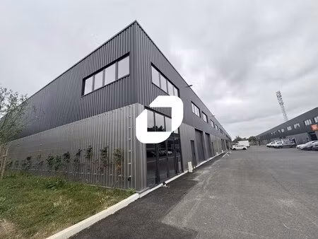 location local d’activités ambares et lagrave 33440 209m² à 7370m²