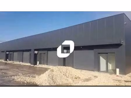 location local d'activités 146 m² à 810 m²