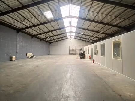 location local d’activités brignais 69530 682m²