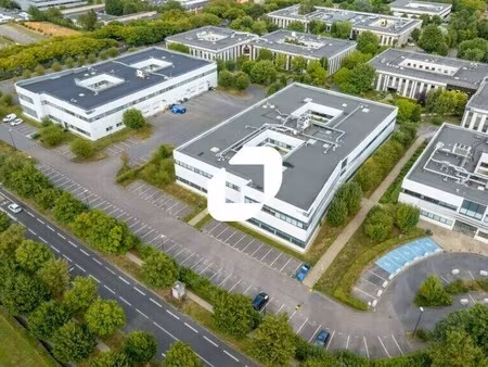 location local d’activités cergy 95800 1241m²