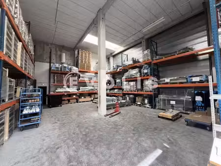 location local d’activités 360m²
