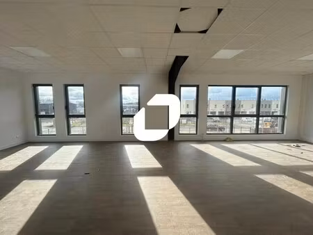 location local d’activités ennery 95300 218m² à 492m²