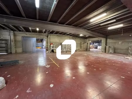 location local d'activités 2 013 m²