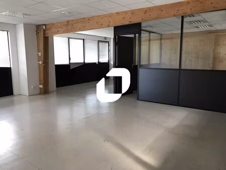location local d’activités le barp 33114 312m²