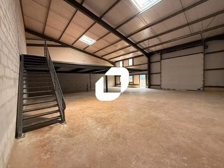 location local d’activités marines 95640 304m² à 1216m²