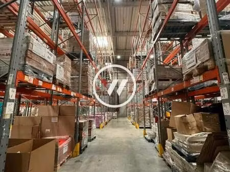 location local d’activités stains 93240 2500m²