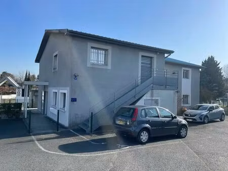 location bureaux 122 m²