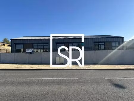 location entrepôt 140 m² à 436 m²