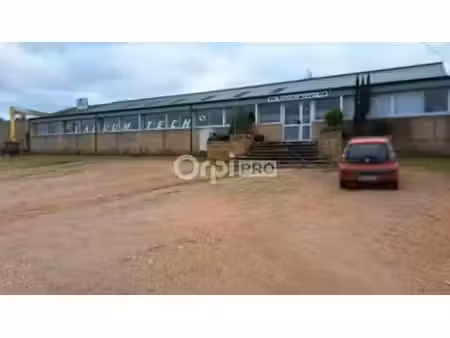 location entrepôt prémilhat 03410 200m²