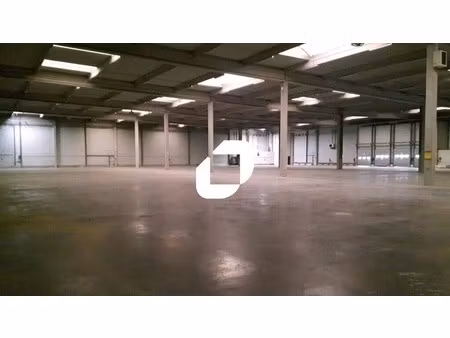 location entrepôt bussy saint georges 77600 4370m²