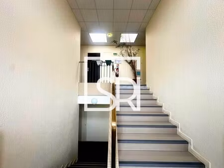 location entrepôt cournon-d’auvergne 63800 26m² à 126m²
