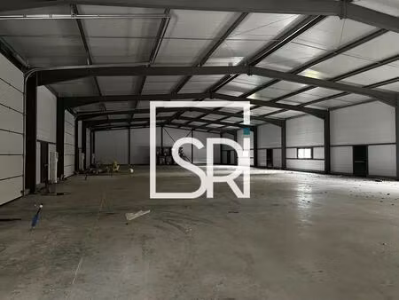 location entrepôt cusset 03300 240m² à 1200m²